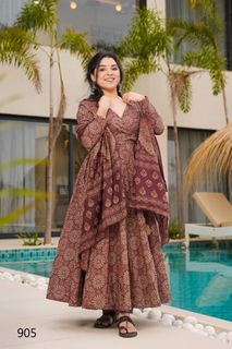 (Category: ) located in . Submitted by haniaboutique (Listing ID 1447275731, Image 1). Description: .