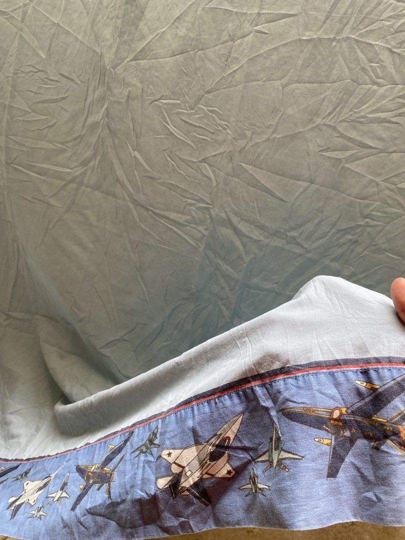 Double size bedsheet Dusty blue (Category: Bedding & Towels) located in Makati City. Submitted by indaysukaycloset (Listing ID 1447175977, Image 2). Description: DOUBLE SIZE BEDSHEET - DUSTY BLUE ✈️ ON HAND | TAGUIG 📍 Details: *Double / Full Size ~ 54" x 75" Dusty Blue Airplane border print ✈️ Soft cotton, breathable Pre-loved, lightly used No flaws ₱150 pesos only Note: Need wash muna before use 🤍 Perfect for 2 kids or 1 adult. .