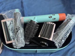 (Category: ) located in . Submitted by kittycloset_raid (Listing ID 1447124042, Image 1). Description: .