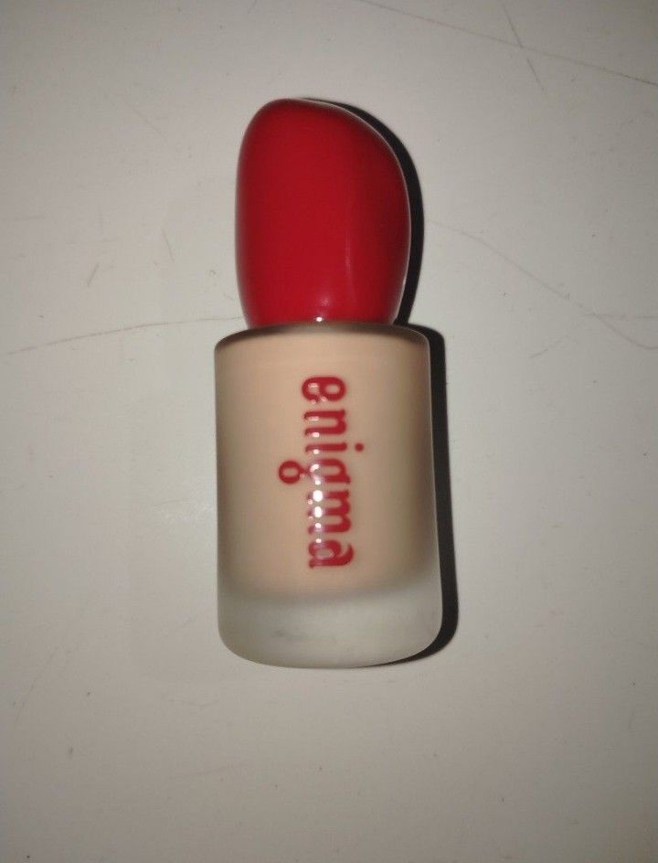 Enigma Liquid Foundation FW02 IVORY (Category: Makeup) located in Manila. Submitted by loveeroded (Listing ID 1447150229, Image 1). Description: - Enigma Liquid Foundation - Sealed - Net Wt. 30 mL / 1.0 US fl.oz - Ideal for everyday makeup -Price is negotiable.