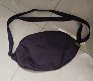 (Category: ) located in . Submitted by great_buy (Listing ID 1447193537, Image 1). Description: .