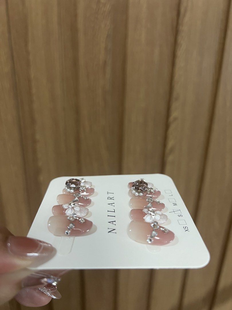 Fancy Pink Press On Nails (Category: Hands & Nails) located in Cainta. Submitted by chainm (Listing ID 1447167982, Image 3). Description: LP LISTED! Small size Short Oval shape.