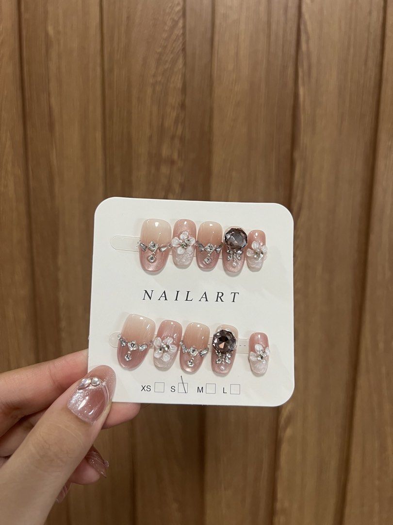 Fancy Pink Press On Nails (Category: Hands & Nails) located in Cainta. Submitted by chainm (Listing ID 1447167982, Image 1). Description: LP LISTED! Small size Short Oval shape.