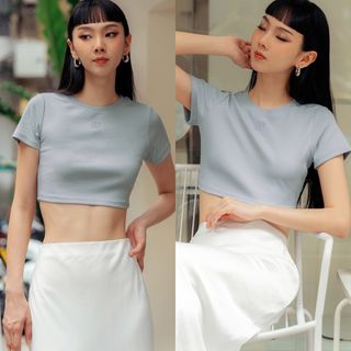 (Category: ) located in . Submitted by kissmywardrobe (Listing ID 1447112712, Image 1). Description: .