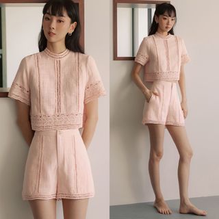 (Category: ) located in . Submitted by kissmywardrobe (Listing ID 1447113747, Image 1). Description: .