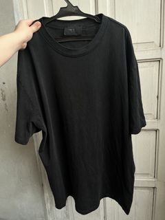 (Category: ) located in . Submitted by closetbysevi (Listing ID 1447172027, Image 1). Description: .