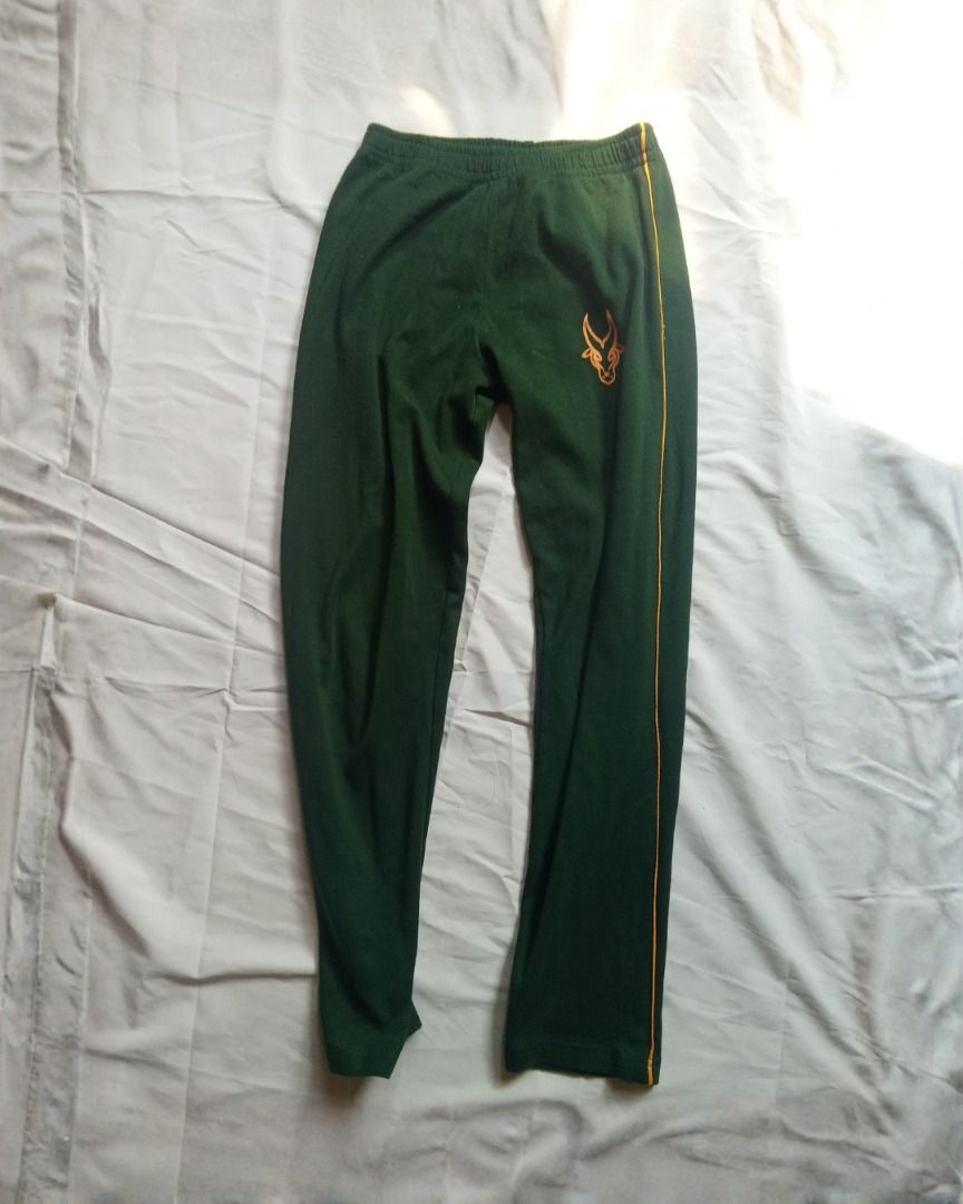 FEU High School PE Uniform Pants (Category: Other Bottoms) located in Quezon City. Submitted by foundmode (Listing ID 1447174246, Image 1). Description: -Waist: Up to 36" Hips: up to 40" Length: 36" .