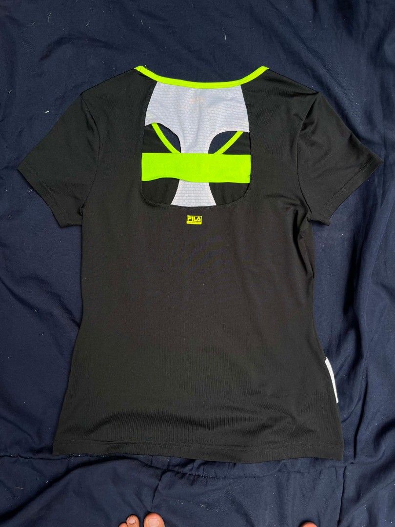 Fila Dri-fit Shirt (Category: Activewear) located in Manila. Submitted by montillano25396 (Listing ID 1447269712, Image 2). Description: Fila Sports Size: Medium - Large Good Condition✨.