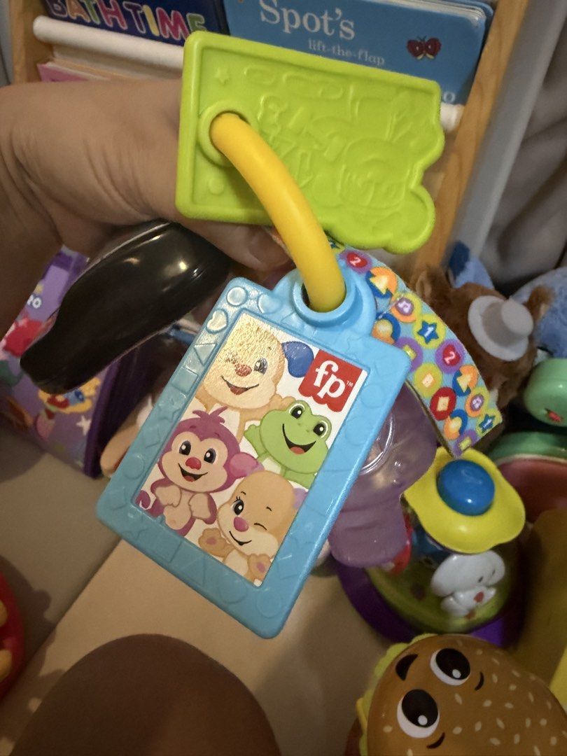 Fisher-Price Laugh & Learn Play & Go Activity Keys (Category: Infant Playtime) located in Lipa City. Submitted by upcycle_alley (Listing ID 1447275953, Image 2). Description: Fisher-Price Laugh & Learn Play & Go Activity Keys.