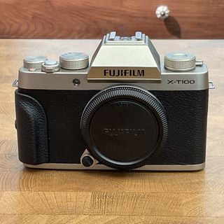 (Category: ) located in . Submitted by riceballpreloved (Listing ID 1447131693, Image 1). Description: .