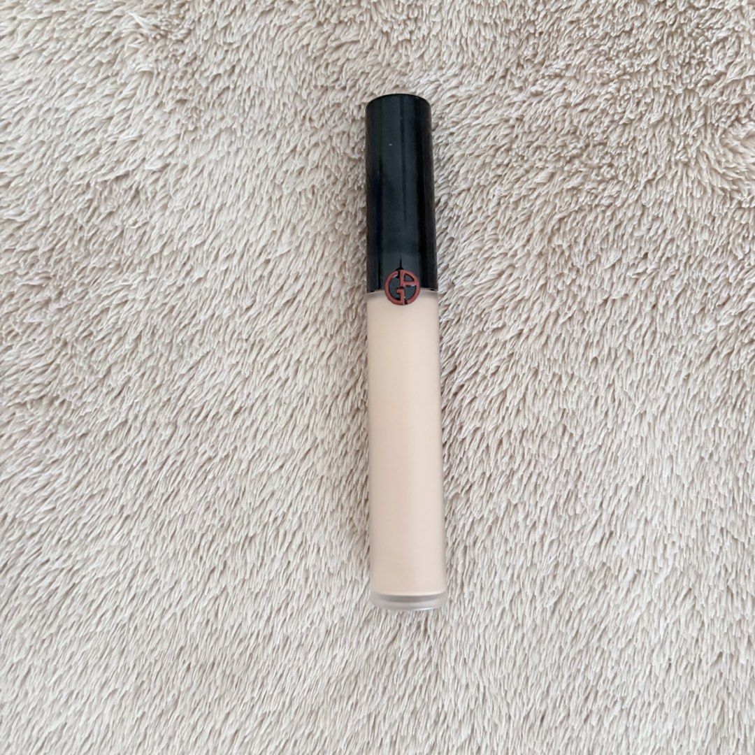 Giorgio Armani Power Fabric Conceealer (Category: Makeup) located in San Juan City. Submitted by _ands_ (Listing ID 1447187166, Image 1). Description: - Well-used - Good for light-medium skintone - The shade number faded already, please refer to 2nd photo for swatch - I estimate it should have around 50% remaining based on my usage ❗️Because the product doesn’t move around easily, I cannot see how much product is left. Please refrain from asking 