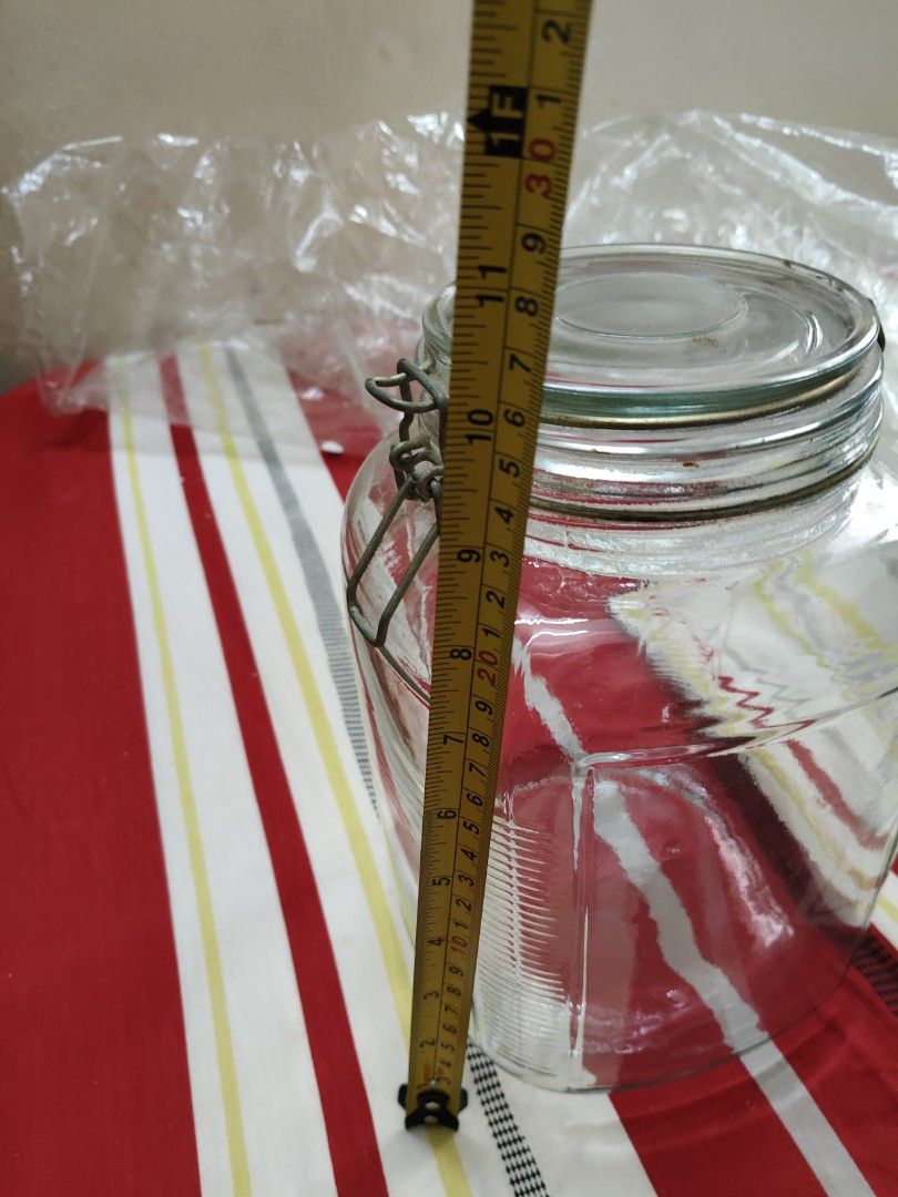 Glass Jar (Category: Vases & Decorative Bowls) located in Kuala Lumpur. Submitted by studiopandan (Listing ID 1447177144, Image 2). Description: .