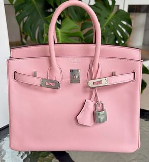 (Category: ) located in . Submitted by luxfashionz (Listing ID 1447181405, Image 1). Description: .