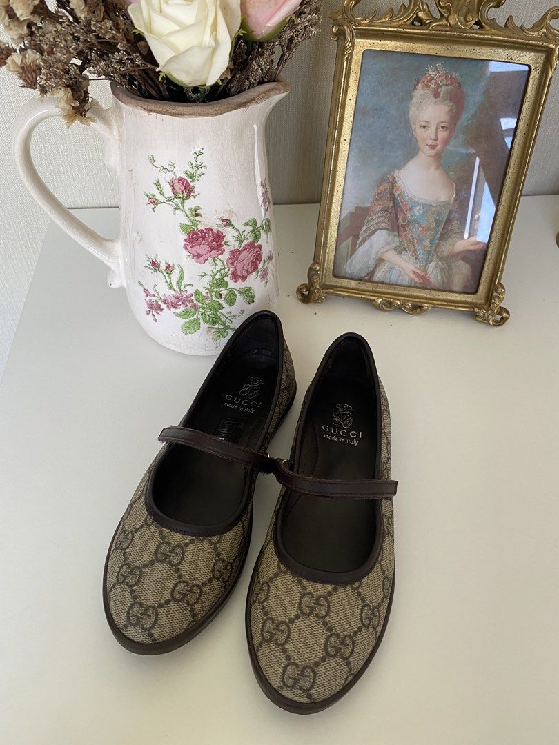 Gucci Kids size 31 (Category: Babies & Kids Fashion) located in Manila. Submitted by dashlux (Listing ID 1447190722, Image 1). Description: .