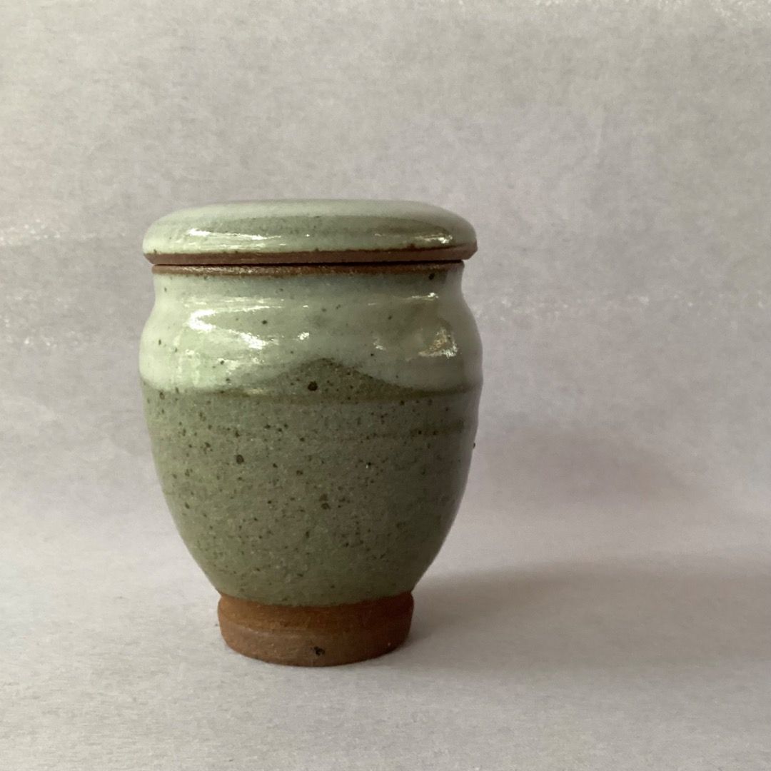 Handcrafted Stoneware Tea Caddy / Spice Jar with Lid (Category: Food Organization & Storage) located in Davao. Submitted by eclectic1925 (Listing ID 1447276976, Image 1). Description: Php230 Handcrafted Stoneware Tea Caddy / Spice Jar with Lid H: 3.7 inches Opening: 2.3 inches Please REVIEW PHOTOS We use 100% repurposed packaging materials SF starts at Php70 via Flash Express First to pay.