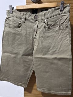 (Category: ) located in . Submitted by goodbargains (Listing ID 1447264827, Image 1). Description: .