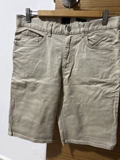 (Category: ) located in . Submitted by goodbargains (Listing ID 1447262780, Image 1). Description: .