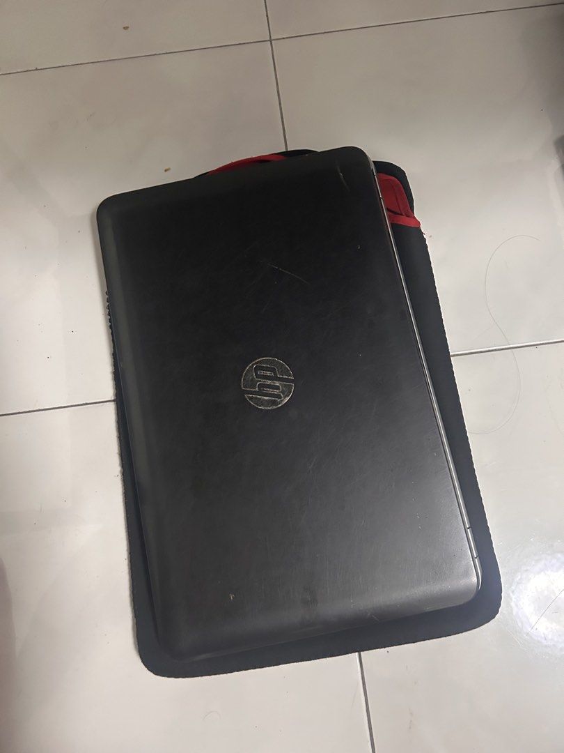 HP Laptop with Charger498617950898104321