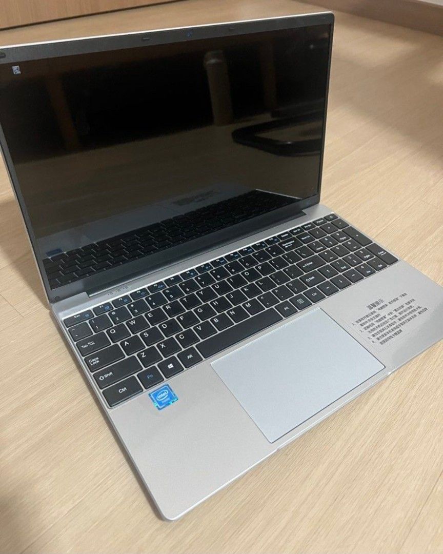 Intel Core Laptop Silver498346717013626880