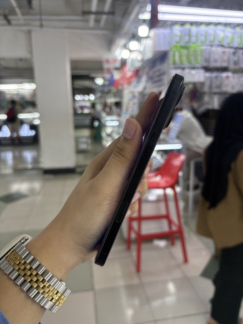 iPhone 16 Plus 512GB Factory Unlock No Issue Secondhand (Category: iPhone 16 Series) located in Pasig City. Submitted by FarAndRayShop (Listing ID 1447161272, Image 2). Description: OPEN FOR SWAP/SELLING/BUYING (RFS: Buy and Sell) Price: 46,499 iPhone 16 Plus 512GB •NO SIM RESTRICTION •NO HIDDEN ISSUES •TEST TO SAWA •Authentic Phone Physical store in Greenhills Shopping Center XD-14 Stall Number Look For Rayray Or Anika NO CASH INSTALLMENT We are