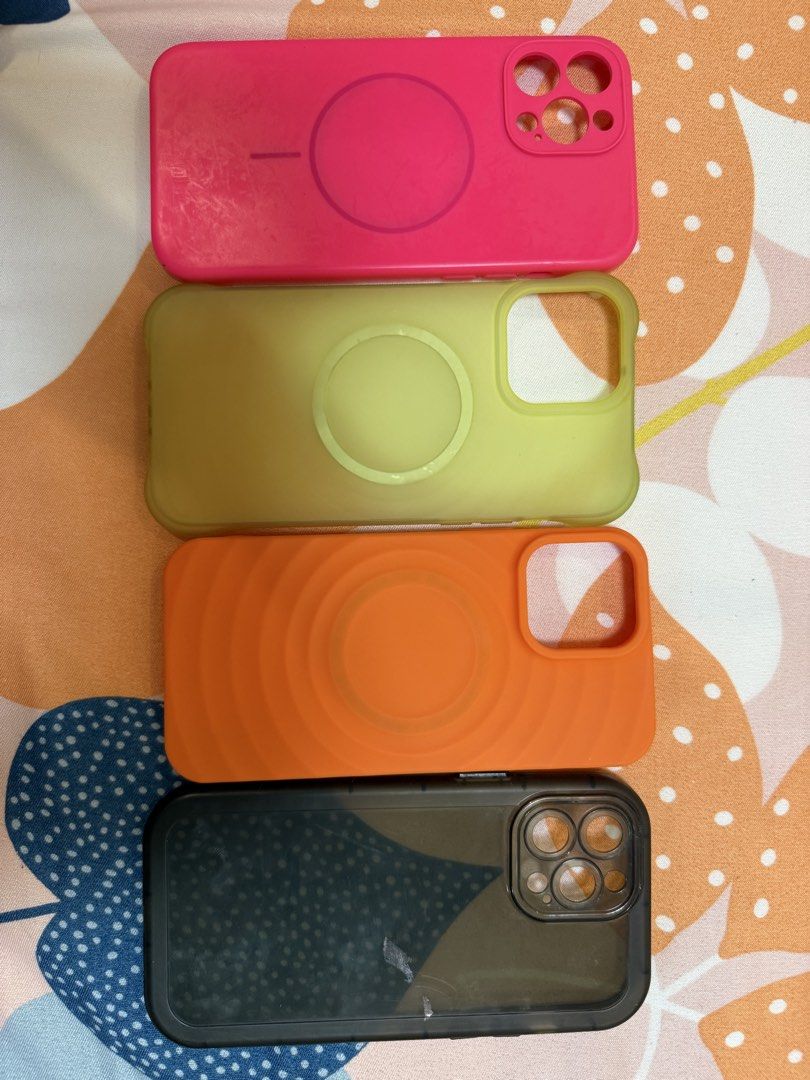 Iphone 16 pro case + Iphone 13 pro max (free) (Category: Cases & Sleeves) located in Cabuyao City. Submitted by mecdiones (Listing ID 1447155025, Image 1). Description: Iphone 16 pro cases and Iphone 13 Pro Max, Take all na po .