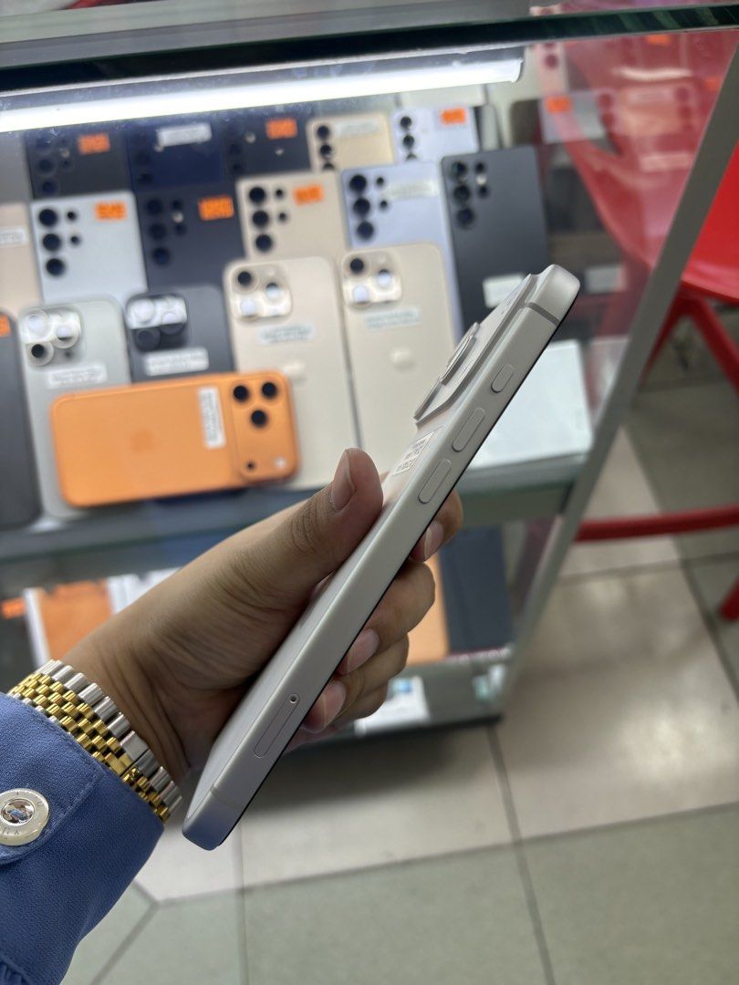 iPhone 17 Pro Max 512GB Factory Unlock No Issue Secondhand (Category: iPhone 17 Series) located in Pasig City. Submitted by FarAndRayShop (Listing ID 1447269931, Image 3). Description: OPEN FOR SWAP/SELLING/BUYING (RFS: Buy and Sell) Price: 83,499 iPhone 17 Pro Max 512GB •FACTORY UNLOCK •NO HIDDEN ISSUES •TEST TO SAWA •Authentic Phone Physical store in Greenhills Shopping Center XD-14 Stall Number Look For Rayray Or Anika NO CASH INSTALLMENT We a