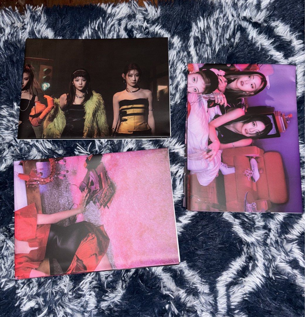 ITZY Guess Who Album Set (Category: CDs & DVDs) located in Antipolo. Submitted by clarisescollection (Listing ID 1447126377, Image 3). Description: MOP: GCash RFS: Quitting collection / Decluttering MOD: Lalamove (Freebies included with purchase) • 250 EACH • Unsealed • Good condition (please manage your expectations) • NO PHOTOCARDS • WITH POB • Some inclusions may be missing (if applicable) - ITZY: Guess Who album - Please check photos for deta