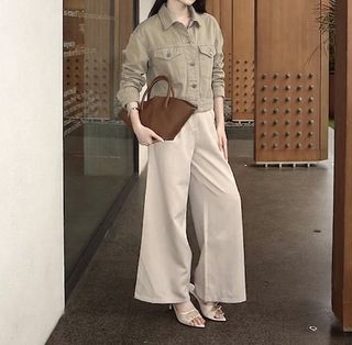 (Kategori: ) berada di . Dikirim oleh lemarikupenuuh (ID iklan 1447196990, Gambar 1). Deskripsi: .