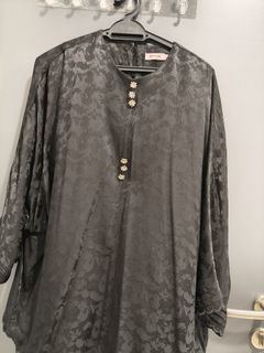 (Category: ) located in . Submitted by shopwithnits (Listing ID 1447130328, Image 1). Description: .