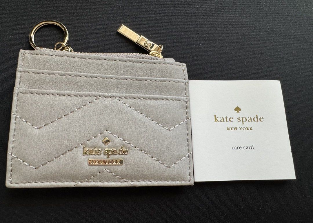 Kate spade （分類：銀包、卡片套）位於 Hong Kong。 由 catkk_20260679534 提交（商品編號 1447176913，圖片 1）。簡介： 美國outlet 購入大象灰真皮cardholder 。