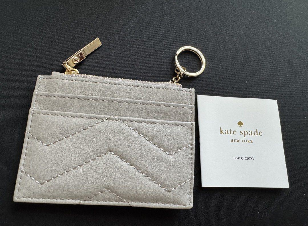Kate spade （分類：銀包、卡片套）位於 Hong Kong。 由 catkk_20260679534 提交（商品編號 1447176913，圖片 2）。簡介： 美國outlet 購入大象灰真皮cardholder 。