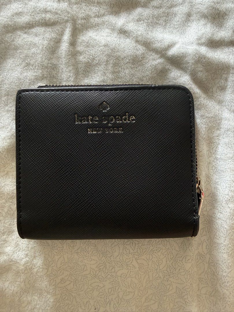 Kate Spade Black Leather Bi-Fold Wallet (Category: Wallets & Card holders) located in Manila. Submitted by kaiiishop (Listing ID 1447128894, Image 1). Description: Original well used KS wallet See pictures for details.