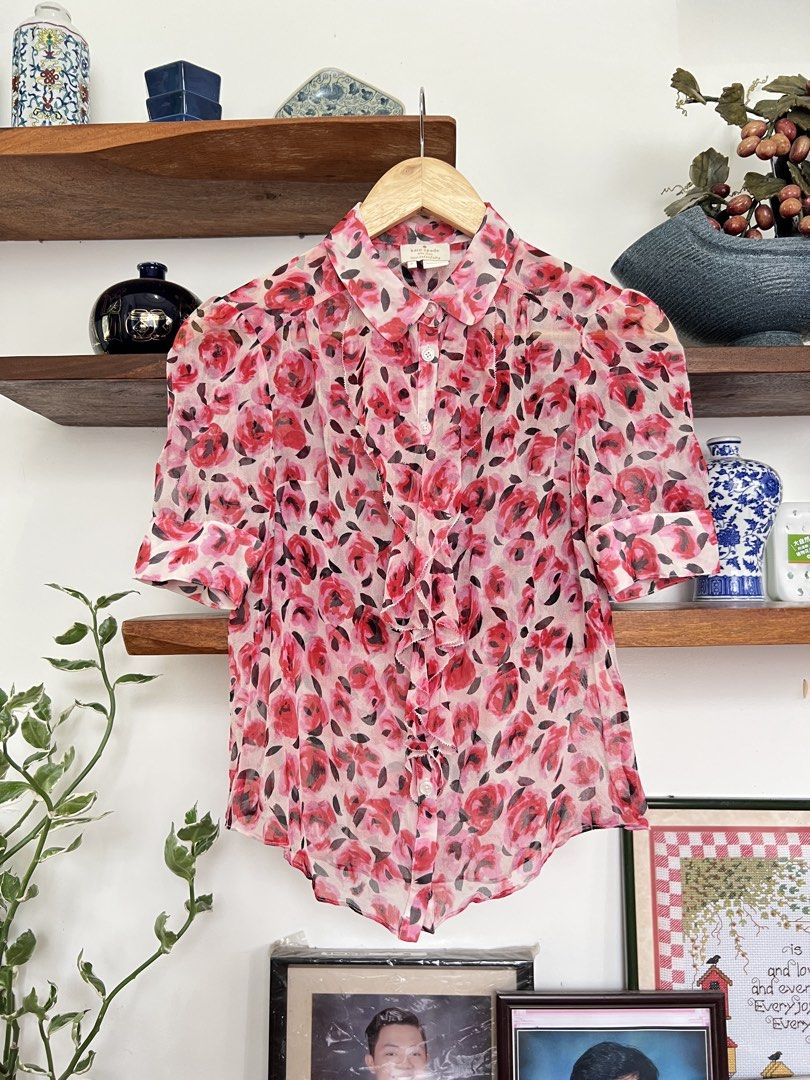 KATE SPADE ROSE PRINT RUFFLE SILK SHIRT (Category: Others Tops) located in Solano. Submitted by aljoners (Listing ID 1447249549, Image 1). Description: Size: XS Width: 15 Length: 22 Color rate: 10/10 Condition: 10/10 Issue/s: None - Worn by Hollywood actress on set by Reese Witherspoon & Lauren Graham on different sets “Color may vary due to lighting”.