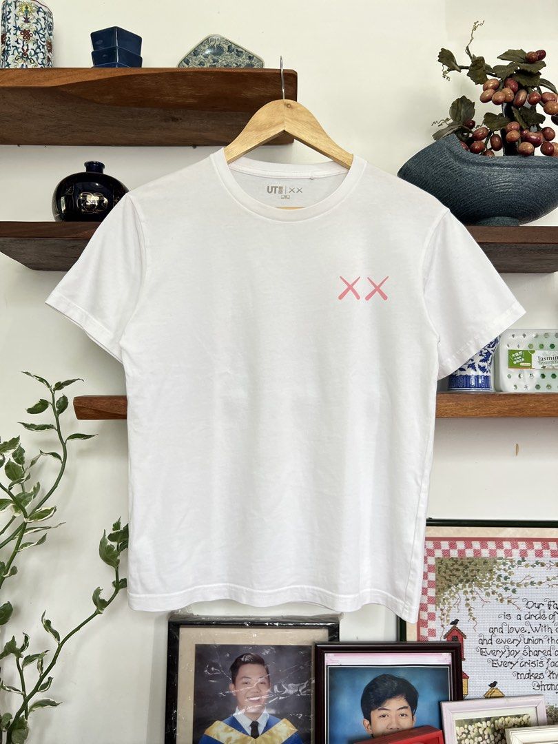 KAWS (UNISEX) (Category: Activewear) located in Solano. Submitted by aljoners (Listing ID 1447242488, Image 1). Description: Size: 150 Width: 17.5 Length: 23 Color rate: 10/10 Condition: 10/10 Issue/s: None - 150 size for kids but can fit to adult “Color may vary due to lighting”.
