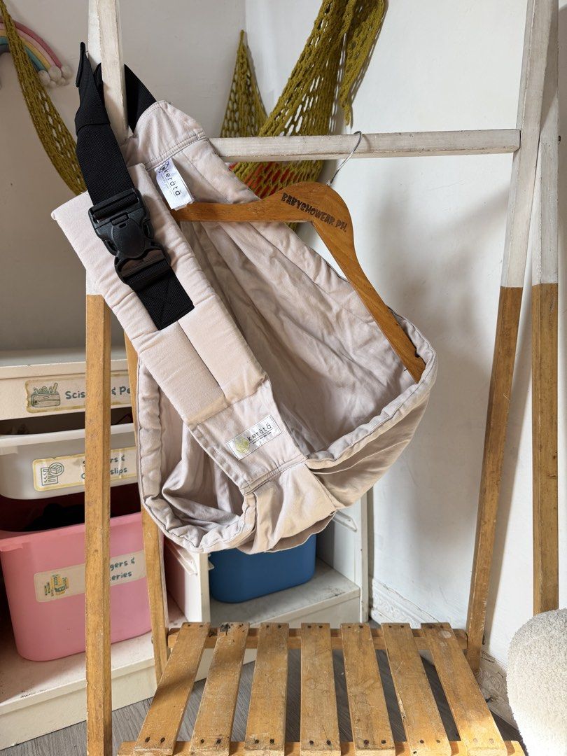 Kerata Sling carrier beige (Category: Carriers & Slings) located in Santa Maria. Submitted by babyshowearph_official (Listing ID 1447155662, Image 1). Description: Excellent condition, no issues or damages 💯 AUTHENTICITY GUARANTEE 💯 ✔ Money-back guarantee if proven fake All our products are sourced directly from reputable suppliers and organizations and are thoroughly checked to ensure authenticity. 🚫 We do not sell counterfeit or replica item