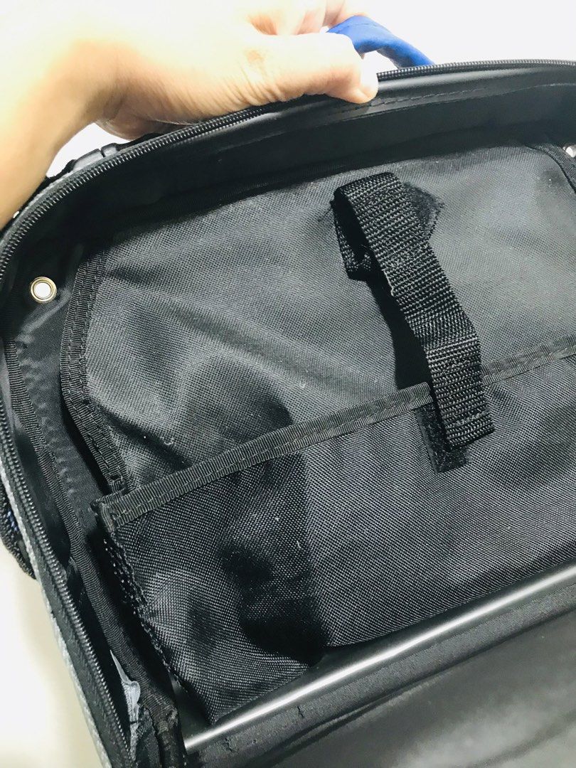 KIDS HANDBAG (Category: Luxury Bags & Wallets) located in Gamu. Submitted by 2022bagsbunny (Listing ID 1447134889, Image 3). Description: .