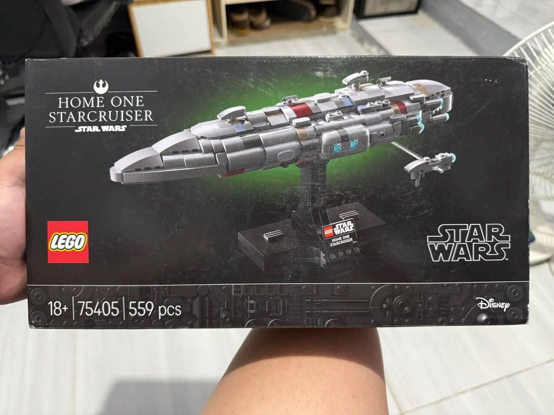 LEGO Star Wars Home One Starcruiser 75405 (Category: Lego & Building Sets) located in Bacoor. Submitted by patrickpy063765 (Listing ID 1447247825, Image 2). Description: - LEGO Star Wars Home One Starcruiser set - 559 pieces - Recommended for ages 18+ - Perfect for Star Wars fans - Recreate an iconic ship from the movies - Display stand included.