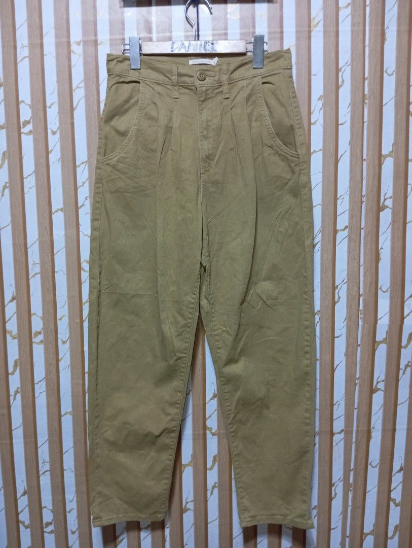 LEVIS PLEATED BALOON LEG WOMENS (Category: Jeans) located in Monkayo. Submitted by danielcabusora (Listing ID 1447201270, Image 1). Description: LEVIS PLEATED BALOON LEG WOMENS LIKE NEW NO FLAWS NO ISSUE W-29 L-38 HEM-7 add me and Message on fb to avail naka reply qouta ako dito sa carou Daniel Luis Cabusora.