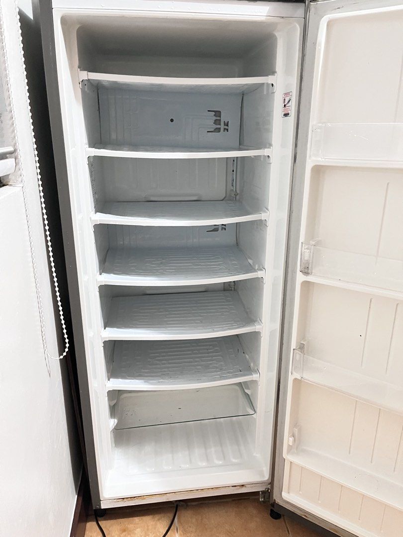 LG Upright Freezer Refrigerator (Category: Refrigerators and Freezers) located in Taguig. Submitted by mihox (Listing ID 1447182199, Image 3). Description: •Condo use •Use for almost a year lang. •No issue •Never been repair.