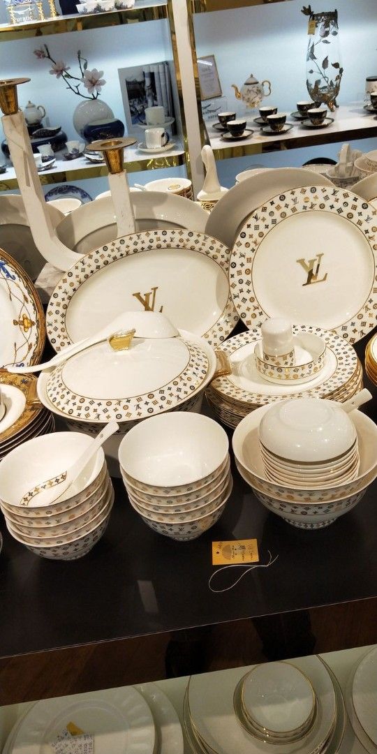 Louis Vuitton LuxuryDinnerware Set498435639330088960
