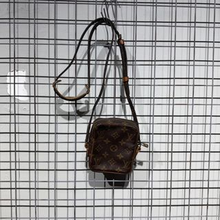 (Category: ) located in . Submitted by goodfindscollection (Listing ID 1447265603, Image 1). Description: .