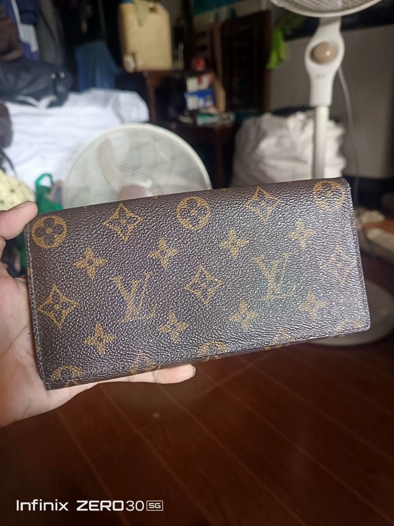 Louis Vuitton Monogram Long Wallet (Category: Luxury Bags & Wallets) located in Manila. Submitted by feliajenny76751 (Listing ID 1447198621, Image 1). Description: - Authentic Louis Vuitton monogram long wallet - Plenty of space for cards and cash - A timeless and essential accessory -Coded.