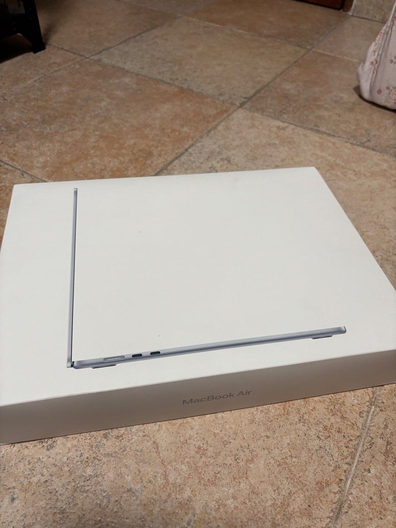 M4 Apple MacBook Air 15 (Sky Blue)497948954325176324