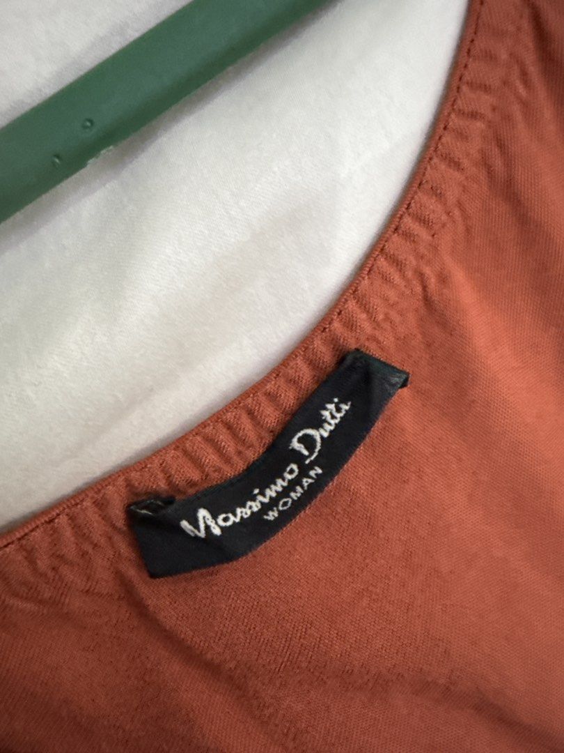 Massimo Dutti Embroidered Babydoll Top (Category: Blouses) located in Mabalacat. Submitted by prelovedbydne (Listing ID 1447203882, Image 3). Description: -selling as is, has color stains on bust area - see photos -can fit xs to small.