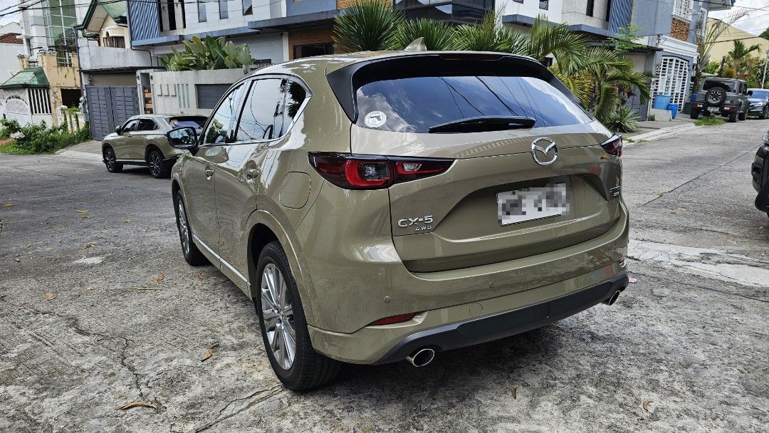 Mazda CX-5 2.5 AWD Turbo Auto (Category: Used Cars) located in Quezon City. Submitted by danesu (Listing ID 1442991309, Image 2). Description: - 1st Owner - Top of the Line Variant - Casa Maintained/FREE PMS until 2027 - Plate number ending 6 - Pm if Interested - Negotiable RFS: Extra Car/ Coding.