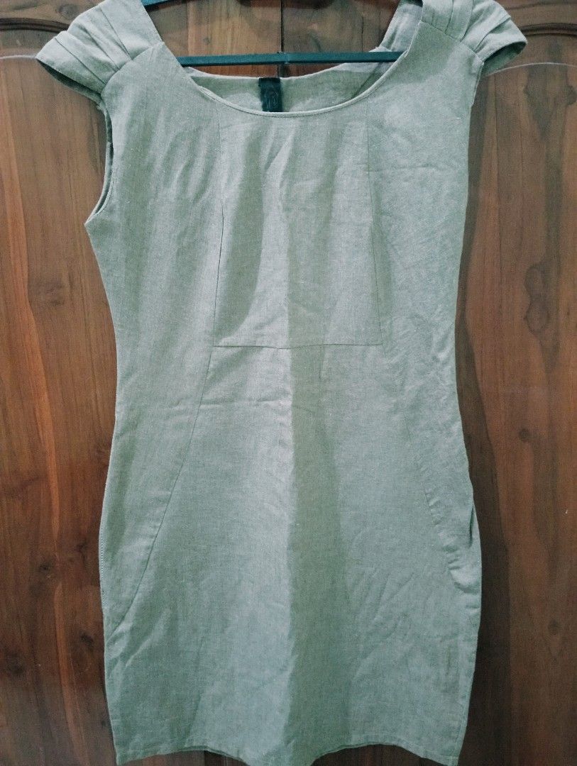 MIDI Dress Coklat (Kategori: Gaun & Rok) berada di Probolinggo. Dikirim oleh linzy969 (ID iklan 1447115989, Gambar 1). Deskripsi: .