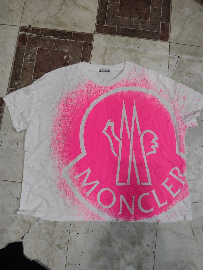 Moncler Tshirt Girocollo women (Category: Shirts) located in Tagoloan. Submitted by puretiger-389e (Listing ID 1447243697, Image 2). Description: Good as new condition size small 25.5 X 24 no issue.