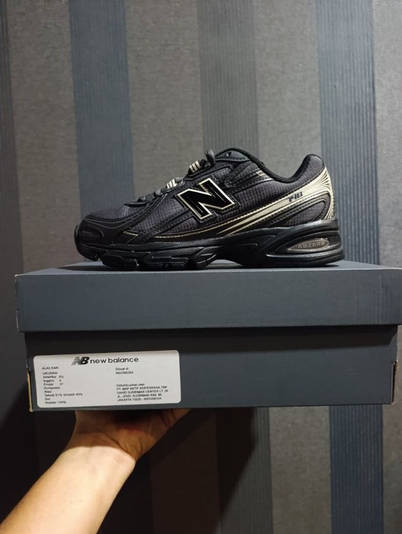 New balance 740 size 37 (Kategori: Sneakers) berada di Jakarta Pusat. Dikirim oleh jualamanah (ID iklan 1447257097, Gambar 1). Deskripsi: jual rugi, habisin stok new balance 740 size 37 original PT MAP harga 550rb nett CUMA BISA COD BSD ATAU TRANSFER YA.