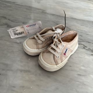 (Kategori: ) berada di . Dikirim oleh tokoserbaadanat (ID iklan 1447204414, Gambar 1). Deskripsi: .