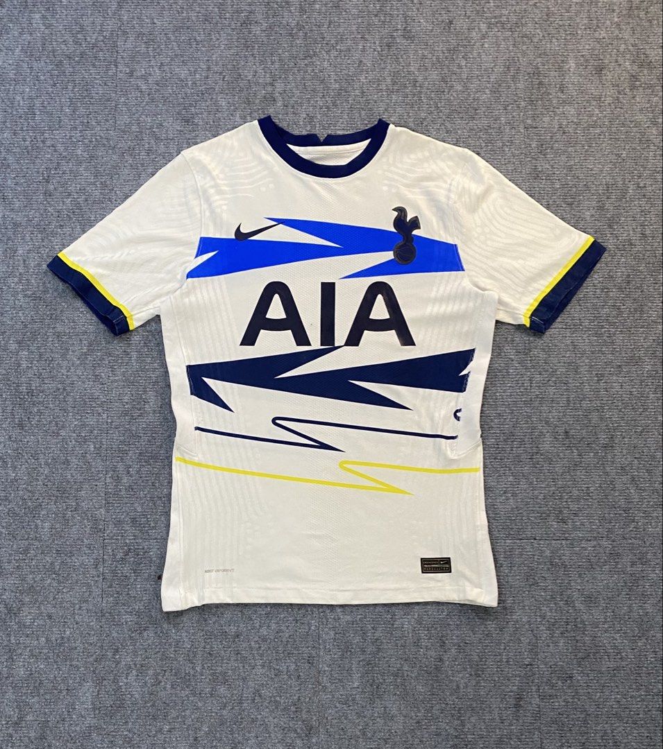 Nike Football Jersey (Category: Shirts) located in Manila. Submitted by j4y_thrift (Listing ID 1447188349, Image 1). Description: Note: Color may due to lightning conditions please please manage your expectations since item are used.